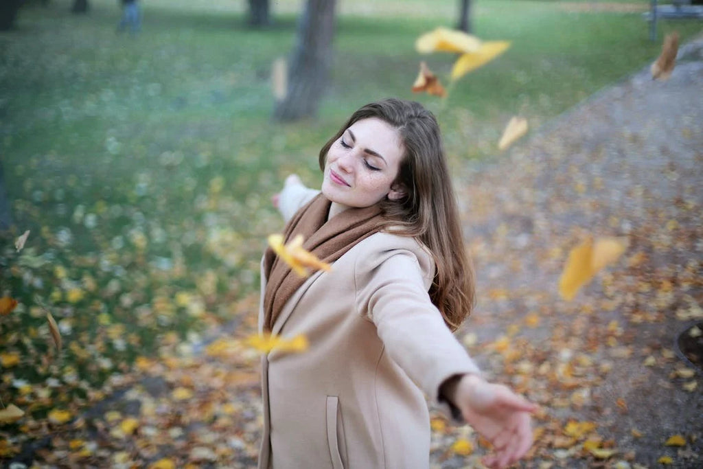 Autumn's Embrace: Nurturing Your Skin Through Seasonal Shifts
